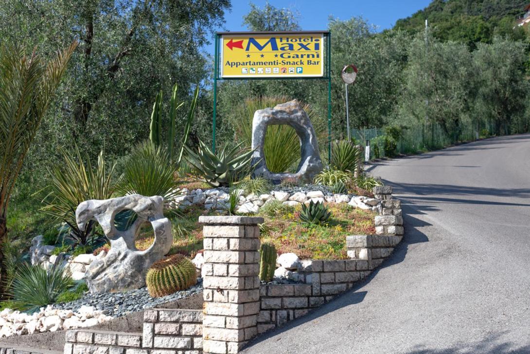 Residence Hotel Maxi Limone sul Garda Εξωτερικό φωτογραφία