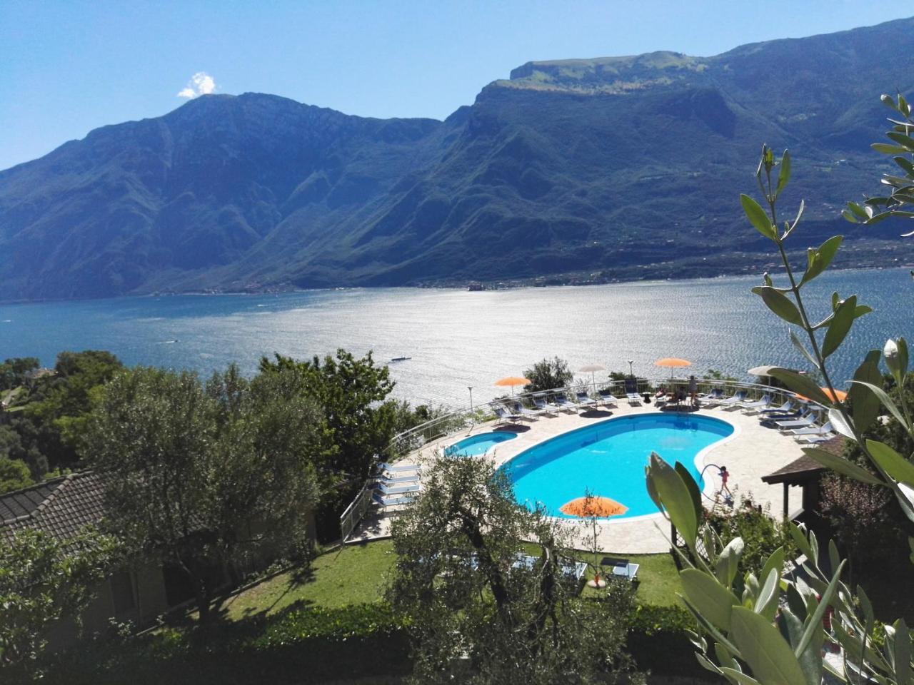 Residence Hotel Maxi Limone sul Garda Εξωτερικό φωτογραφία